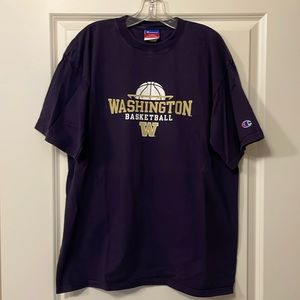 Champion University of Washington Huskies purple basketball T-shirt. Size XL